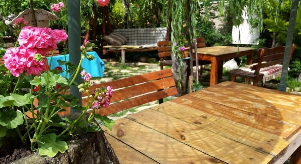 Ala otel konukevi